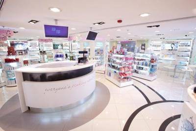 莎莎、卓悅業績回暖，化妝品零售巨頭瞄準大健康品類拓展新增長